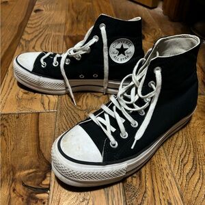 Converse Women's Chuck Taylor All Star Lift Platform - Women’s Size 8